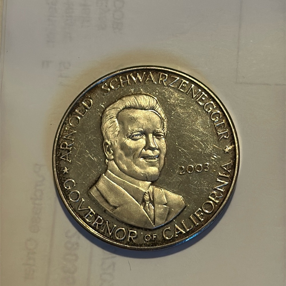 Arnold Schwarzenegger Governor of California commemorative medallion 2003
